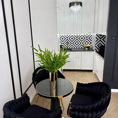 Just Unique Black Апартаменти