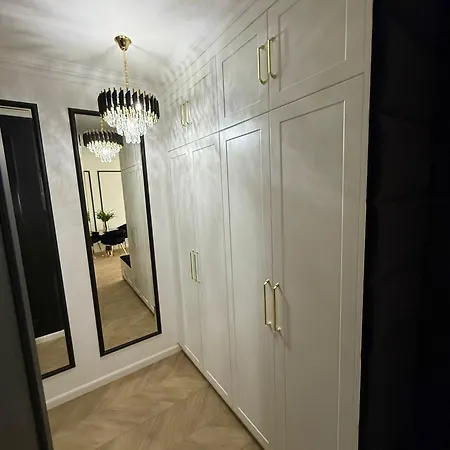 Апартаменти Just Unique Black *