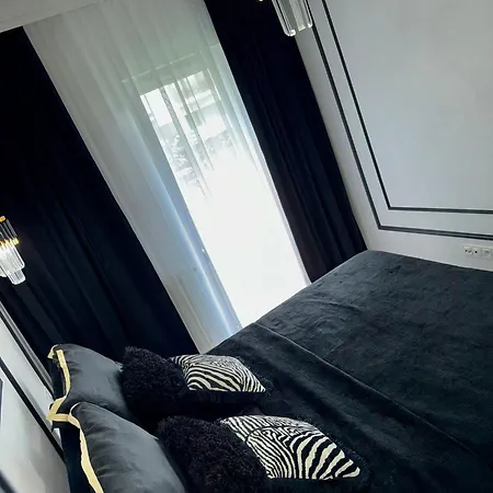 Appartement Just Unique Black *