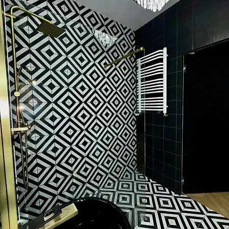 Just Unique Black Appartement Poznań